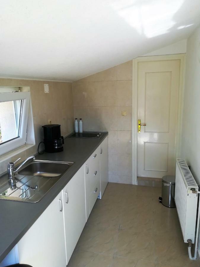 Olive Grove Apartment *